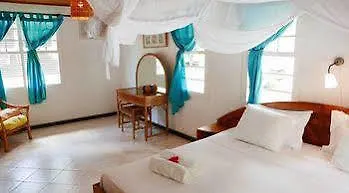 אנסה רויאל Kokogrove Chalets מלון