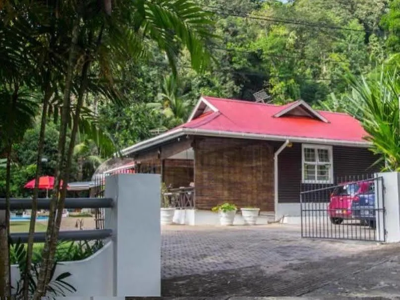 אנסה רויאל Kokogrove Chalets 3*, אנסה רויאל סיישל