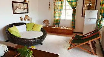 Kokogrove Chalets Anse Royale 3*,